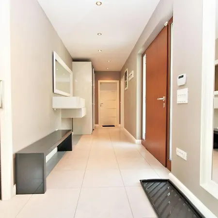 Villa Alex Exclusive With Pool Porec