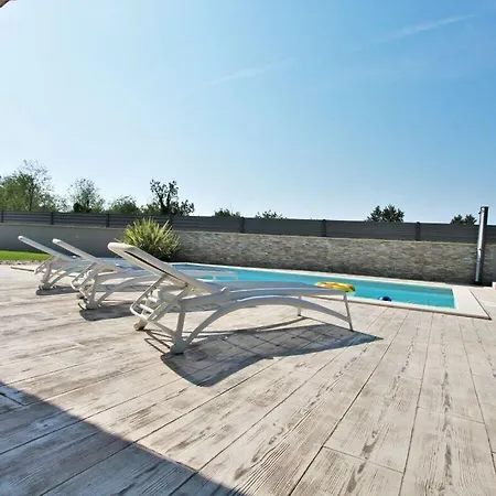 Alex Exclusive With Pool Porec
